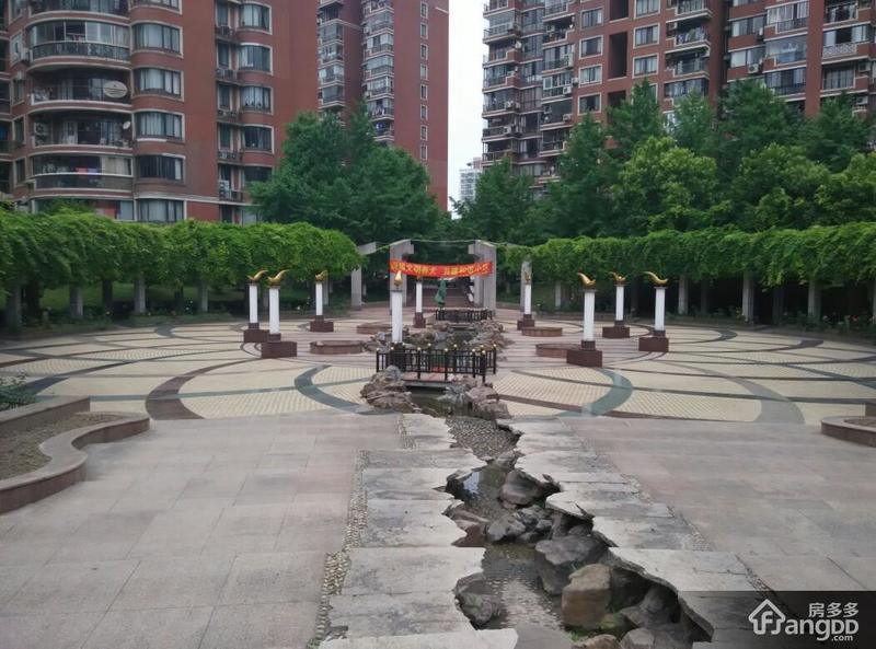 【上海封闭小区名单/上海封闭是哪一年】-第2张图片