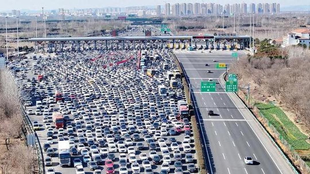 2024年除夕高速免费吗〃2024年除夕免费不-第2张图片